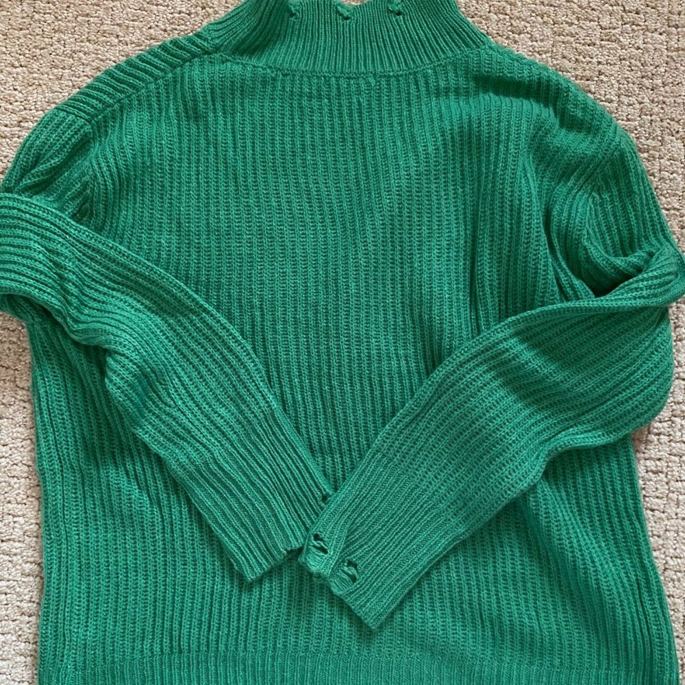 SWEATER